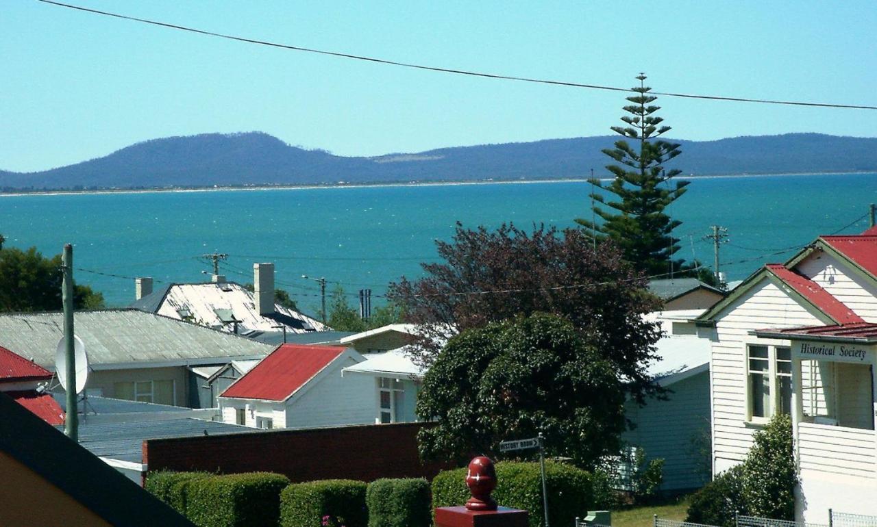 Meredith House Hotel Swansea Exterior photo